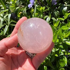 Rose quartz sphere (h) with starlight | crystal